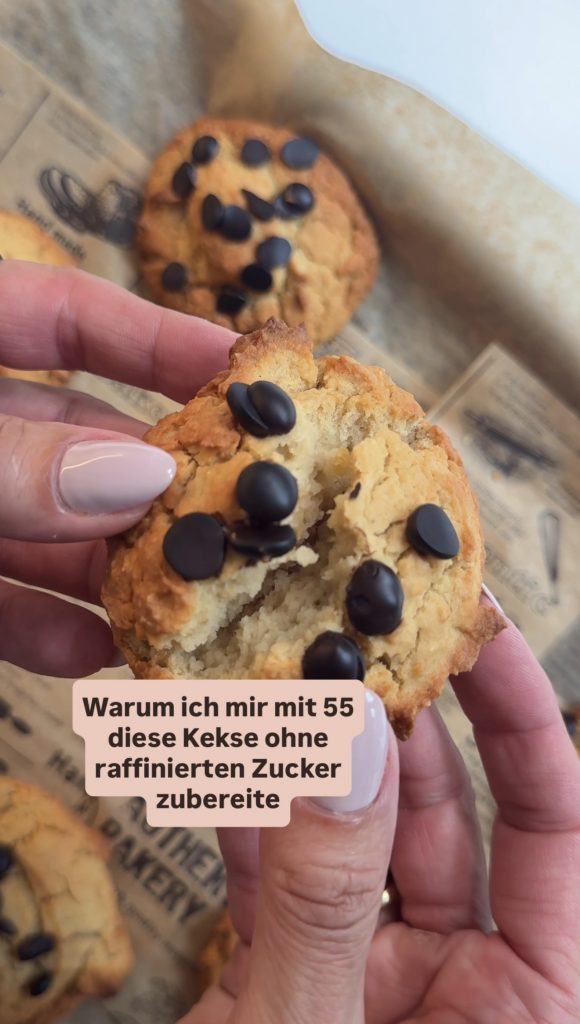 Kichererbsen Cookies ohne raffinierten Zucker auf Backpapier